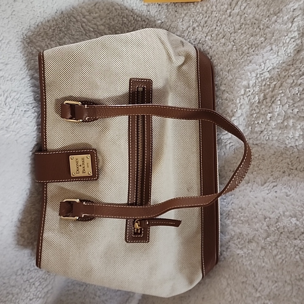 Dooney and Bourke purse